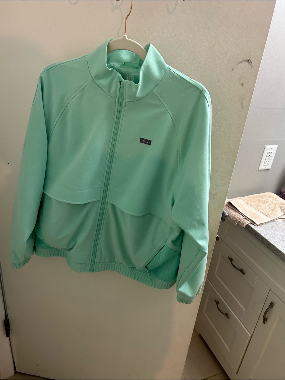 Figs Women’s Mint Zip-Up Bomber Jacket
